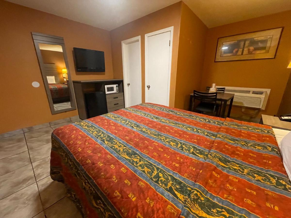 New Corral Motel Victorville Exterior photo