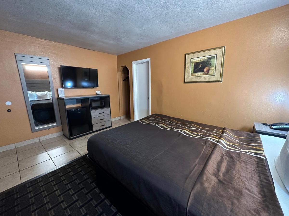 New Corral Motel Victorville Exterior photo